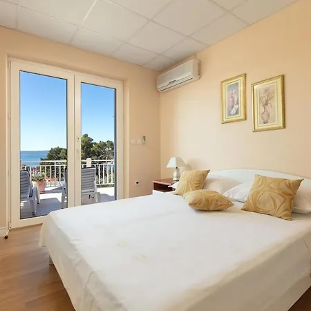 Apartment 2940b *